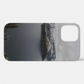 雪山の上の樹木、水の体付近 Case-Mate iPhoneケース (裏面 (横))