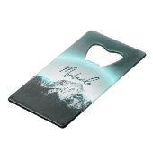 雪山の神秘的な青いネオンライトモノグラム クレジットカード栓抜き (正面アングル)