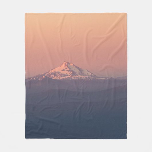 雪山の航空写真 フリースブランケット (正面)