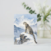 雪山の頂に立つユキヒョウ ポストカード (スタンド正面)