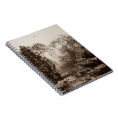 雪景色の公園と冬の木の風景 ノートブック (右側)