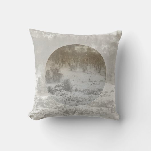 雪林の冬の背景の幾何学的 クッション (正面)