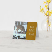 雪林の鹿が小川から水を飲む カード (黄色い花)