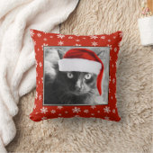 雪片が付いている赤い枕のクリスマス猫 クッション (ブランケット)