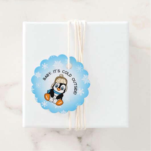 雪片が背景の可愛いベビーペンギン フェイバータグ (インサイチュ)