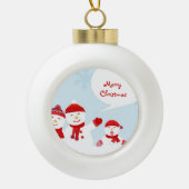 雪片が飛び交う雪だるまのかわいいイラストレーション セラミックボールオーナメント (正面)