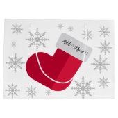 雪片とクリスマスストッキングの名前の追加 ラージペーパーバッグ (裏面)