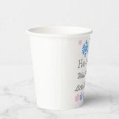 雪片のジェンダーが少し明らかになる 紙コップ (右)