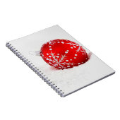 雪片の付いた赤いクリスマスボール ノートブック (右側)