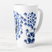 雪片の喜び カフェラテマグ (右アングル)