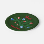 雪片の装飾を施したクリスマスツリーの枝 ペーパープレート (アングル)