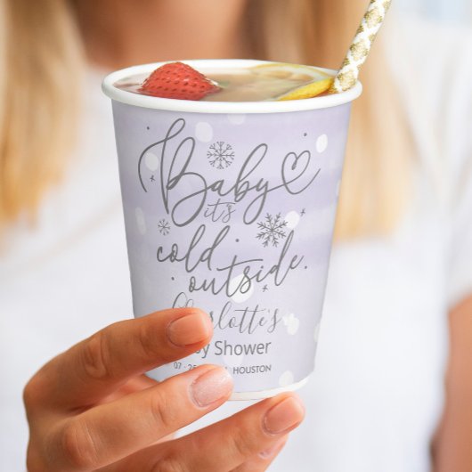 雪片ベビーベビーシャワー外は寒い 紙コップ