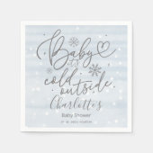 雪片ベビー外は寒い男の子の赤ちゃんシャワー スタンダードカクテルナプキン (正面)