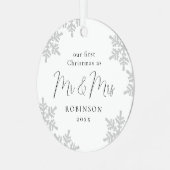 雪片初めてのクリスマスのMr&Mrs Script Met メタルオーナメント (正面左)