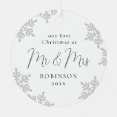 雪片初めてのクリスマスのMr&Mrs Script Met メタルオーナメント (正面)