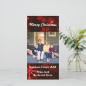 雪片深い赤い背景の垂直フォトカード シーズンカード (スタンド正面)