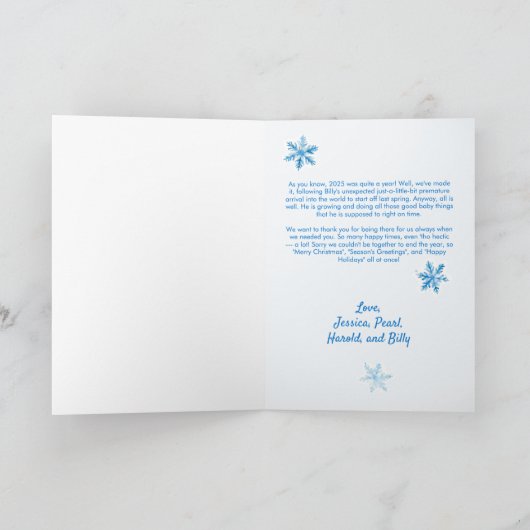 雪片男の赤ちゃんブルーフォト初めてのクリスマス シーズンカード (内部)