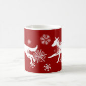 雪片白いドイツの羊飼い犬 コーヒーマグカップ (中央)