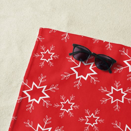 雪片赤と白、雪 ビーチタオル (インサイチュ)