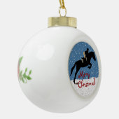 雪馬ジャンパーのクリスマス セラミックボールオーナメント (左)