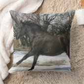 雪2の野生のムスタングの馬 クッション (ブランケット)