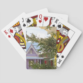 雪、常緑とコテージ – マーサのブドウ畑 トランプ