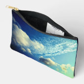 雲が一瞬舞い上がる アクセサリーポーチ (見開き)