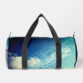 雲が一瞬舞い上がる ダッフルバッグ (裏面)