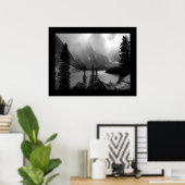 雲が黒縁どと白に砕ける ポスター (ホームオフィス)