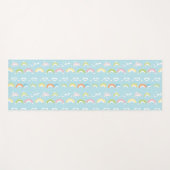 雲とカラフル虹のシームレス ヨガマット (正面(横))