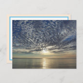 雲と海で劇的な夕日 ポストカード (正面/裏面)