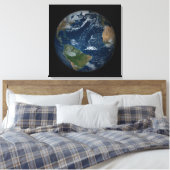 雲と海氷を持つ地球 キャンバスプリント (インサイチュ (寝室))