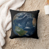 雲と海氷を持つ地球 クッション (ブランケット)