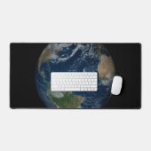 雲と海氷を持つ地球 デスクマット (キーボード&マウス)