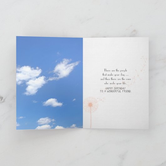 雲と花を持つ友人のための誕生日 カード (内部)