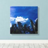 雲に包まれた明るい青い空 キャンバスプリント (インサイチュ (ウッドフロア))