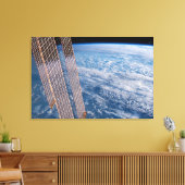 雲に覆われたタスマンとサンゴの海。 キャンバスプリント (インサイチュ (リビング))
