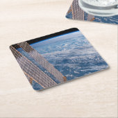 雲に覆われたタスマンとサンゴの海。 スクエアペーパーコースター (アングル)