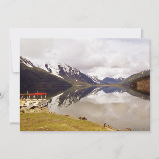 雲に覆われた山々 (正面)