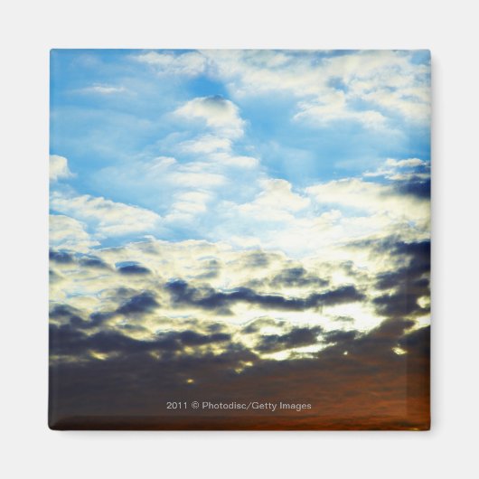 雲のある赤オレンジ色の夕日 マグネット (正面)