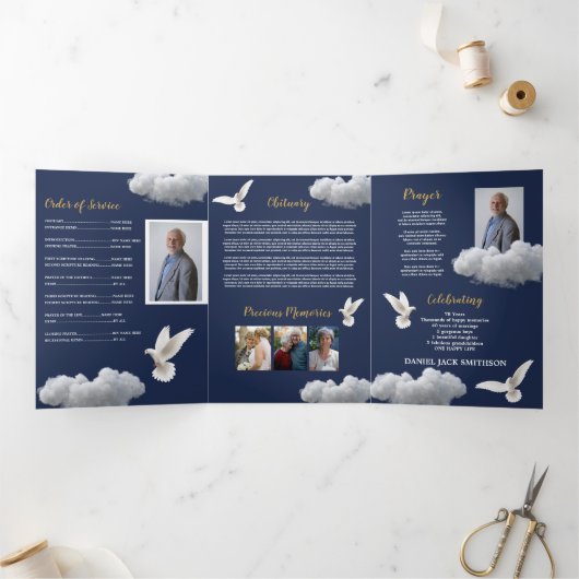 雲のお祝いの人生の写真撮影Obituary Tri fold 三つ折り招待状 (内部)