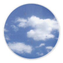 雲のような丸いノブ