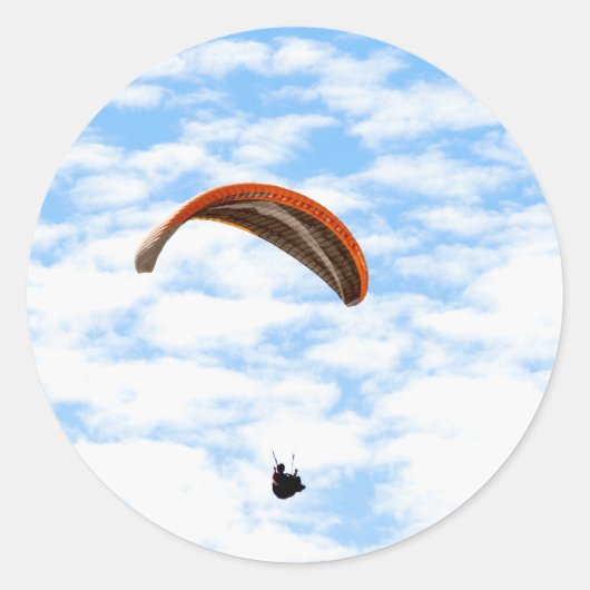 雲のパラグライダー – カスタマイズ可能なシール ラウンドシール (正面)