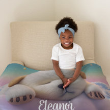 雲の上で眠っている子犬