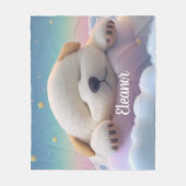 雲の上で眠っている子犬 フリースブランケット (正面)