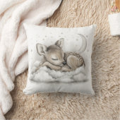 雲の上で眠るかわいい水彩の赤ちゃん動物 モー クッション (ブランケット)