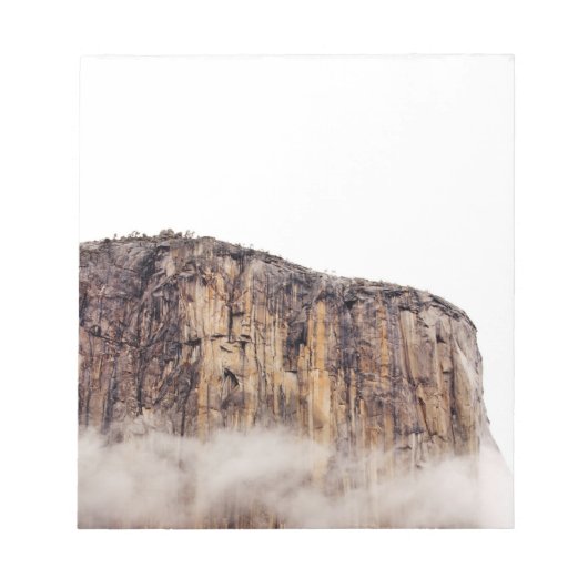 雲の上に立つ切り立った崖 ノートパッド (正面)