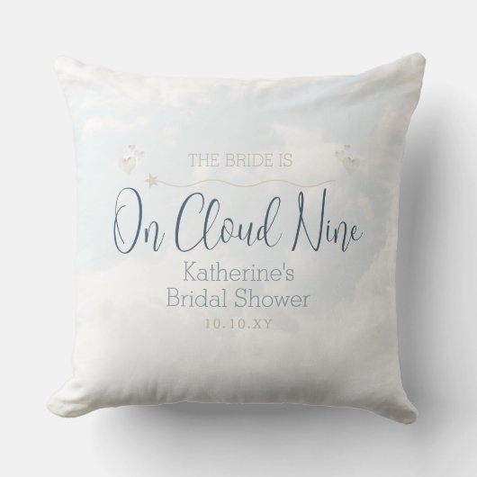 雲の上のようなエレガントでおしゃれなブライダルシャワーパーティー クッション (正面)