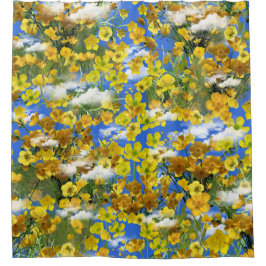 雲の上のスプリングバターカップの花 シャワーカーテン