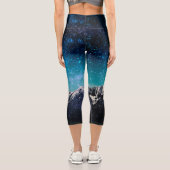 雲の上の夢のような銀河系の山 カプリレギンス (裏面)